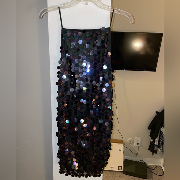 Motel rocks, high neck, backless sequin dress! - Picture 2 of 7